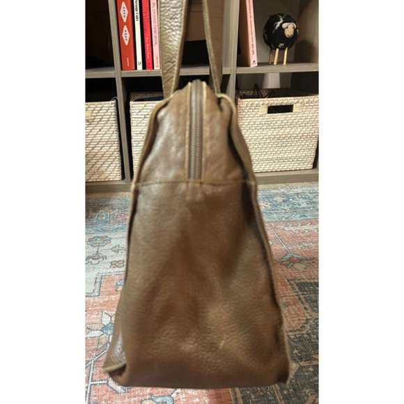 SOLD❤️ BOTTEGA VENETA Lambskin Leather Tote Shoulder Bag Taupe Brown Tan - Picture 6 of 16